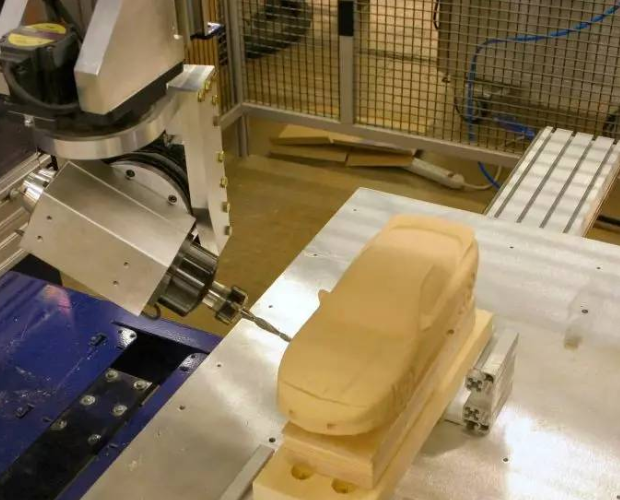 数控雕刻机的日常维护是什么？